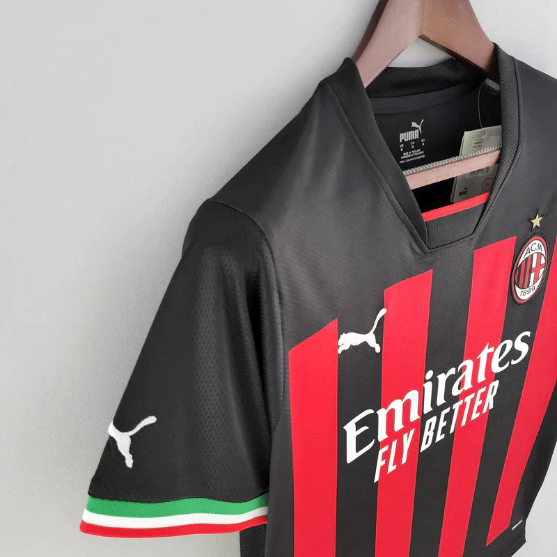 Camisola AC Milan I 22/23 - Preto e Vermelho